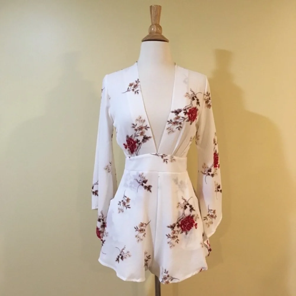 Bell Sleeve Rose Floral Plunging V Neck Romper - Picture 3 of 7